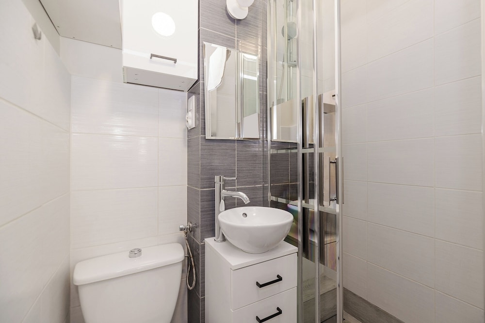 ShortStayPoland Nowolipie B182