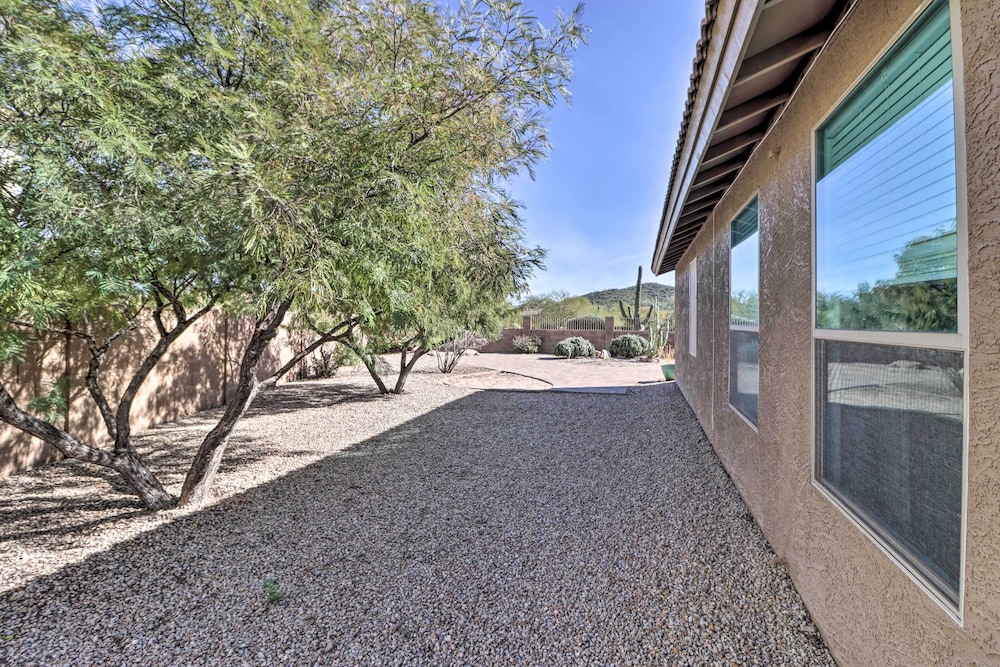 Superstition Mtn Views & Fire Pit: Gold Canyon Gem view 4