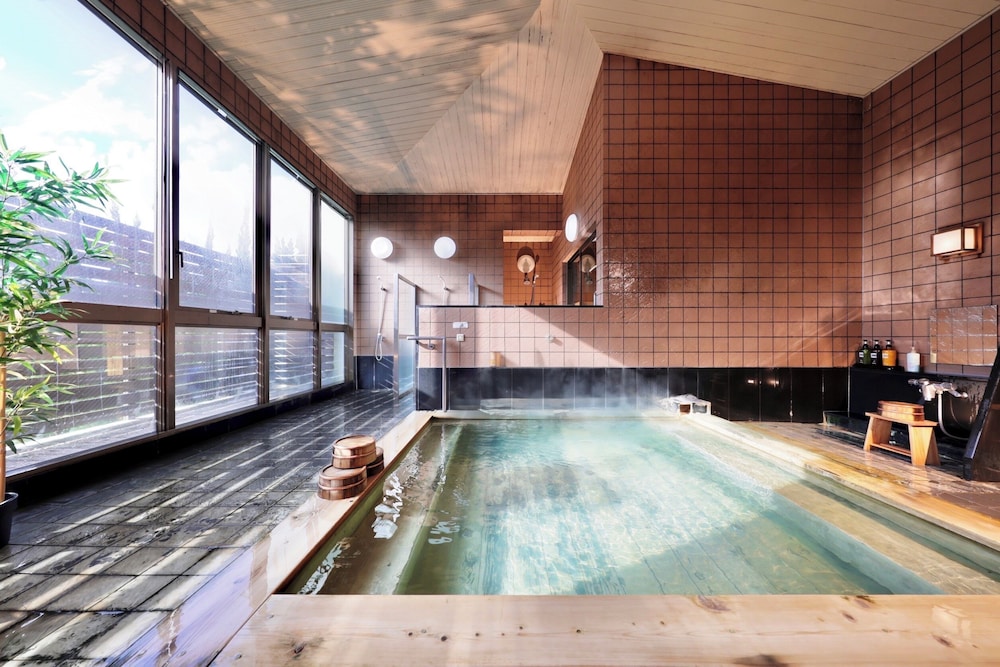 Crystal Ryokan Shirahama Akariya
