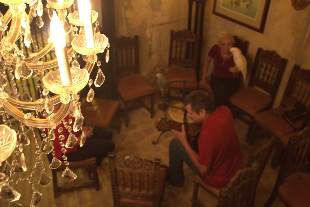 The Gallery Inn - Property Image 12