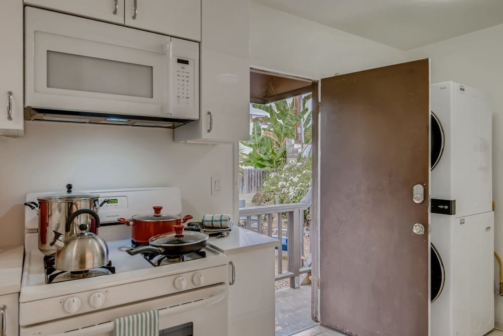Walk To Beach 2BR Top Location - AA
