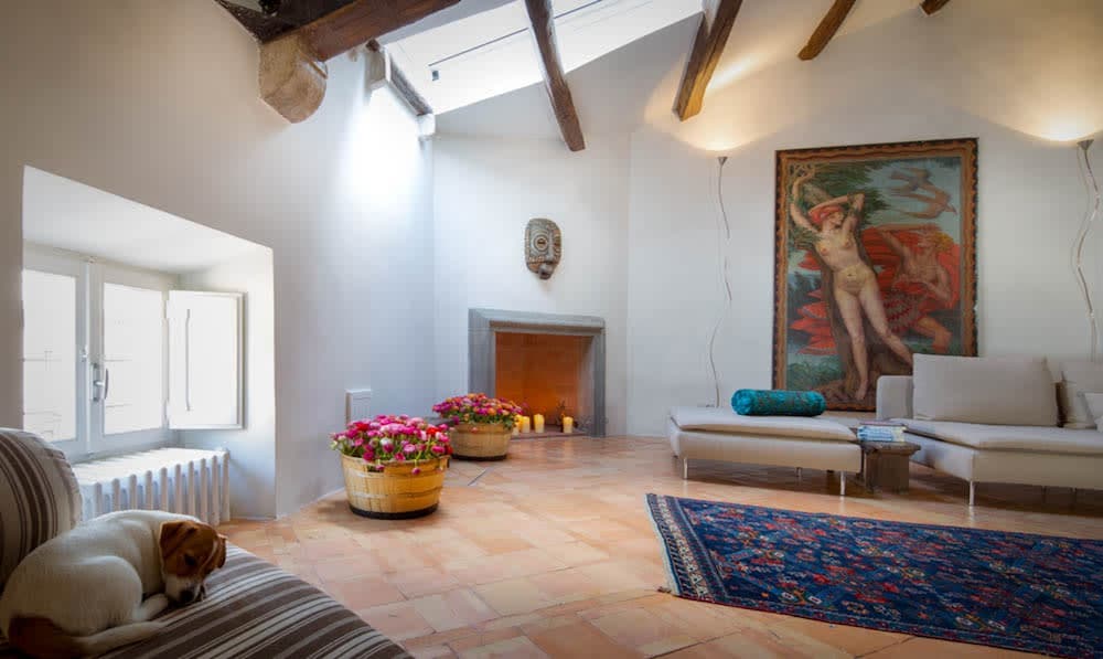 New Sophisticated Rome Apartment in the Heart of the Historic Ghetto of Rome
