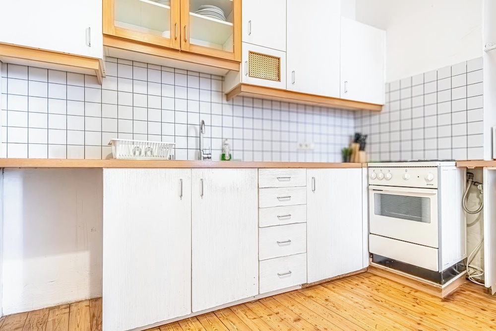 Affordable 2BR Apt Long Stay Stadthalle
