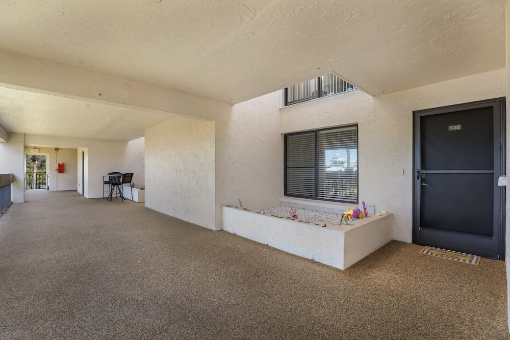 Sunbow Bay 108 2 Bedroom Condo by RedAwning view 4