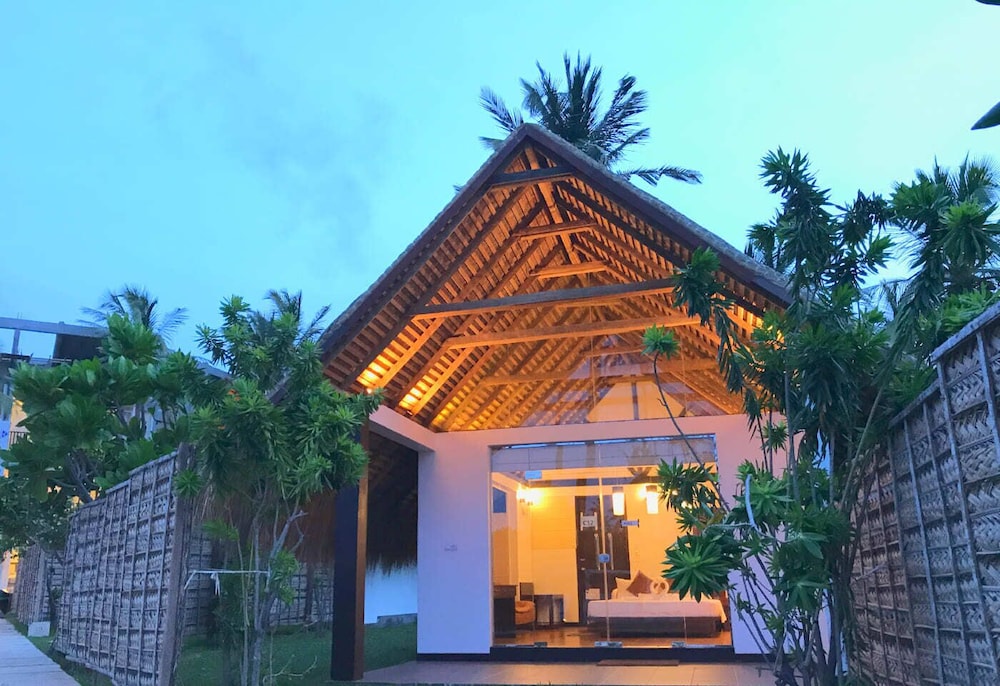 Blue Whale beach boutique Resort