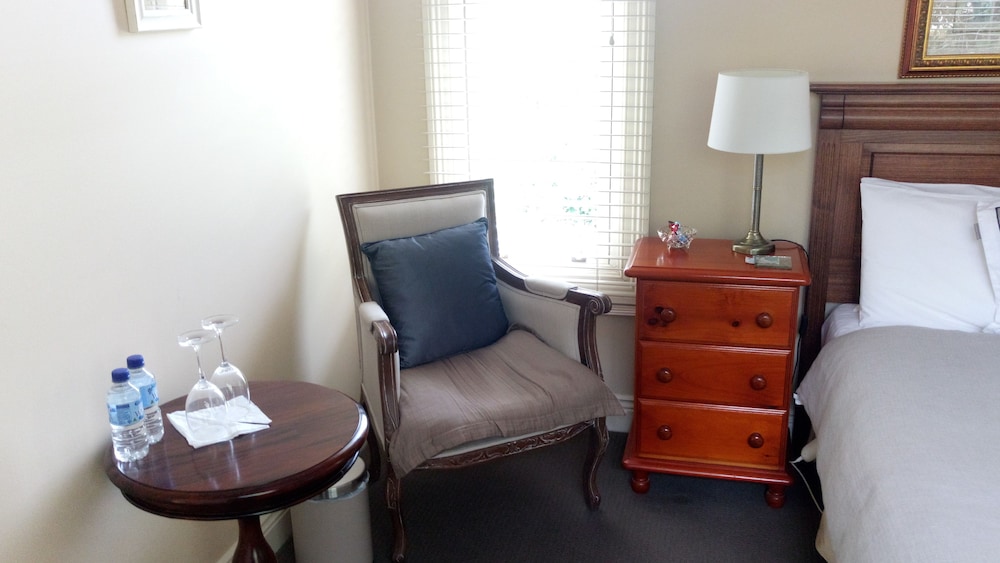 Bethany Manor Bed & Breakfast