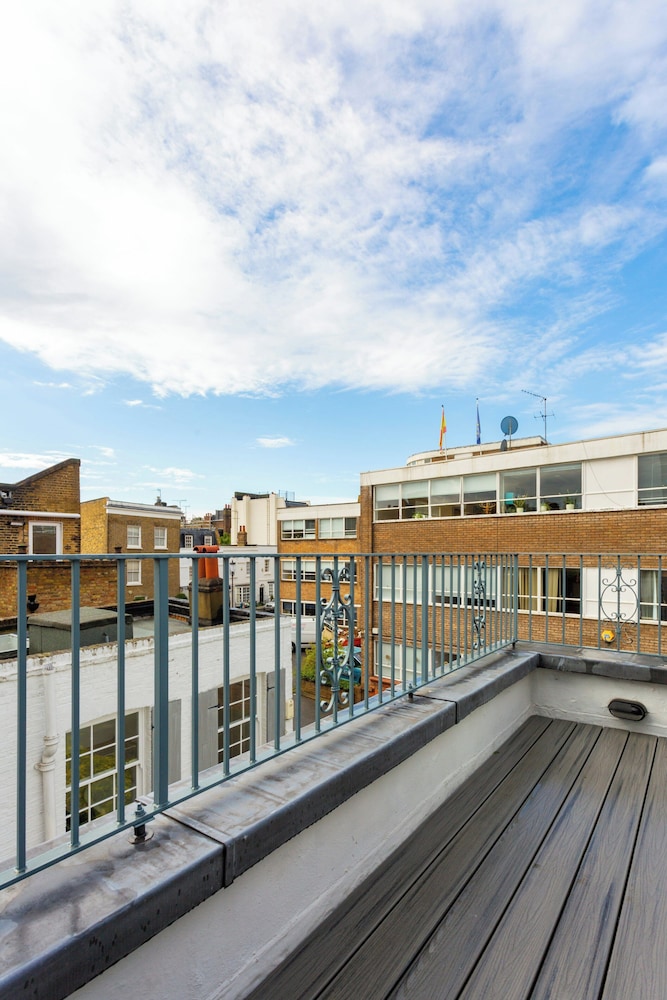 Edge Street IV by Onefinestay