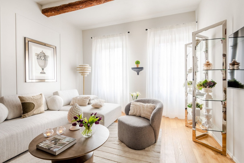 Casa Meg in Lucca With 3 Bedrooms and 2 Bathrooms