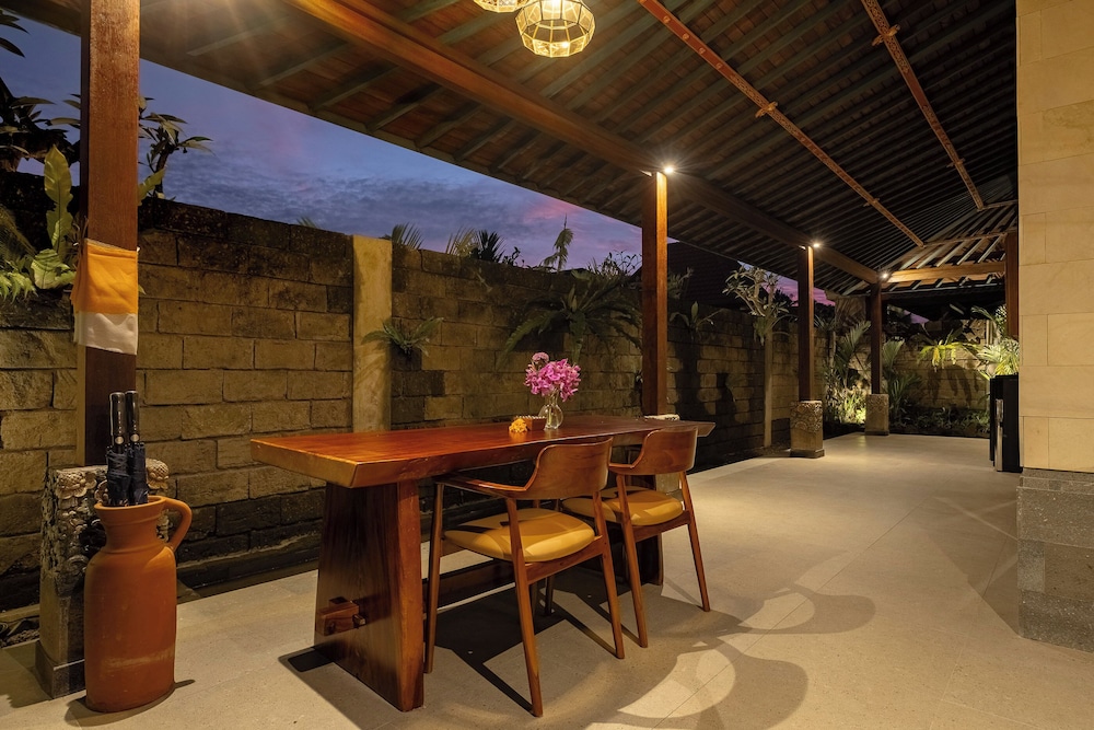 Agrapana Ubud Villa