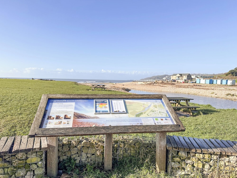 Charmouth Lodge