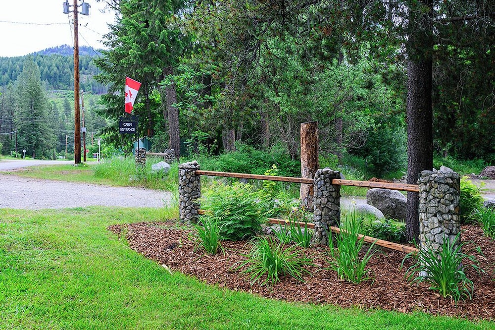 Barefoot Villas Cabin 3 Caribou