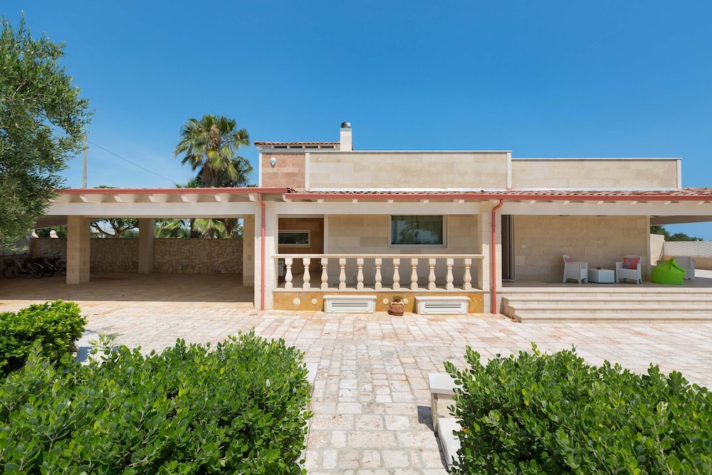 3515 Villa Ilaria by Perle di Puglia view 2