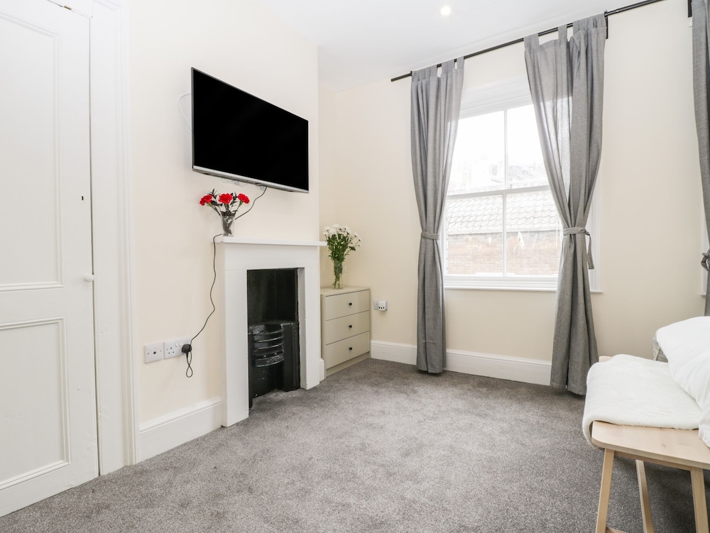 24 Baxtergate