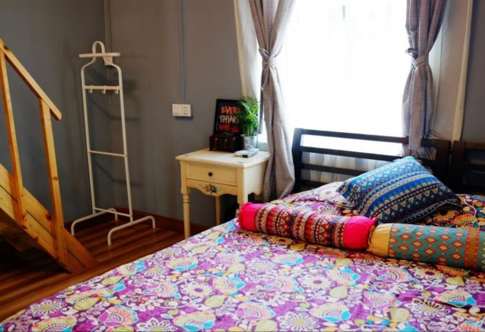 Sharemood Guest House