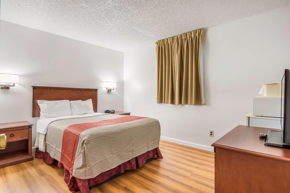 Northway Inn Queensbury - Lake George - Property Image 9