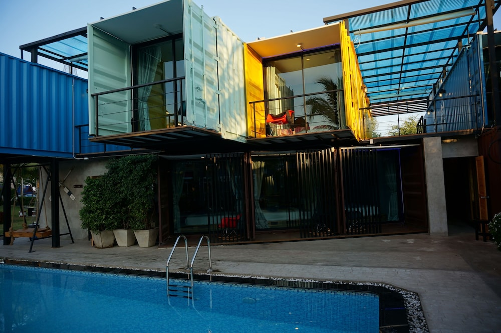 Chaamaran Boutique Hotel
