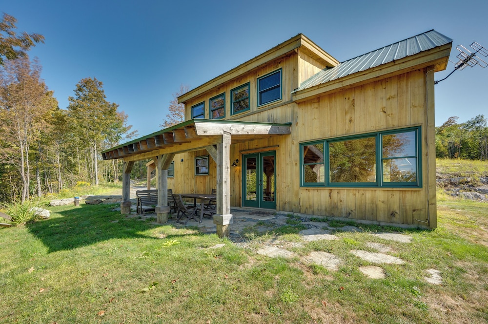 Unplug, Unwind & Explore: Remote Vermont Cabin