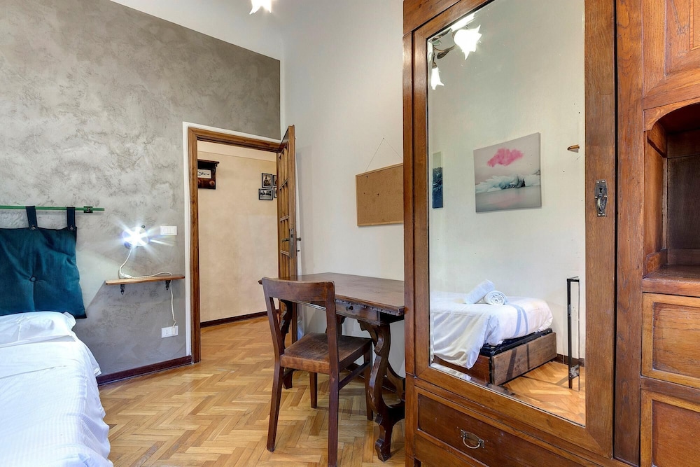 Corno 7 in Firenze With 2 Bedrooms and 1 Bathrooms