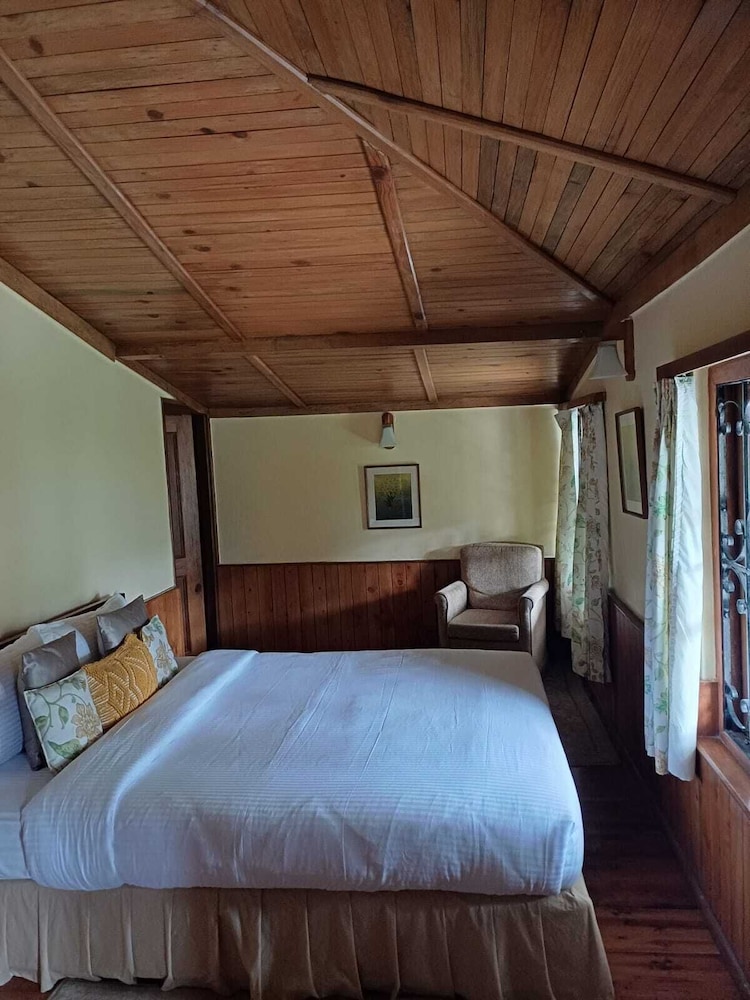 Rosastays Nainital