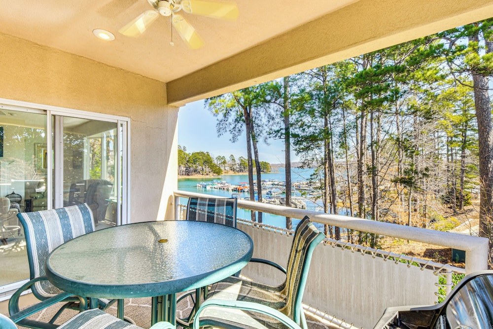 Boat, Golf & Swim: Keowee Key Condo w/ Lake Views