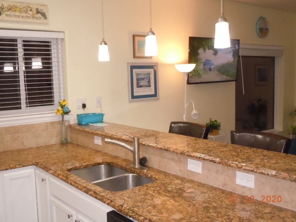 Beachgate Condo Suites And Hotel 331+332 4 Bedroom Condo