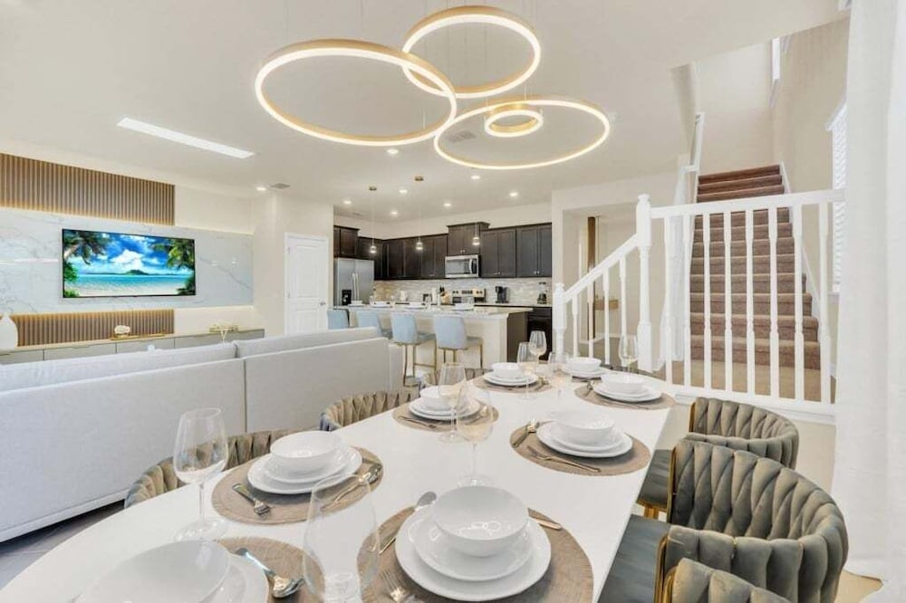 Amazing Theme Rooms Kids Will Love! 5 Bedroom Townhouse