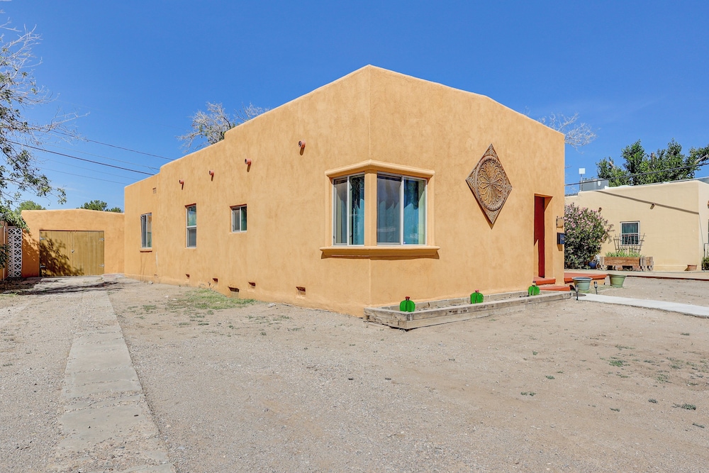Las Cruces Home w/ Fenced Yard: Recently Remodeled