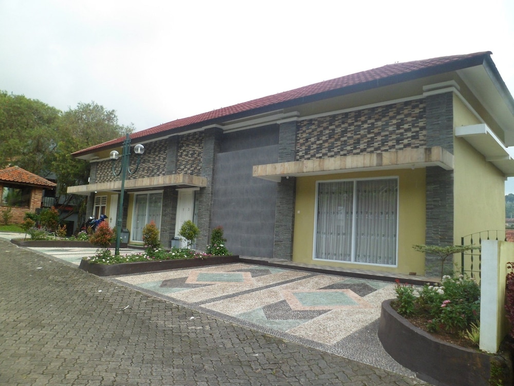 Villa Kota Bunga Happy AA2-11