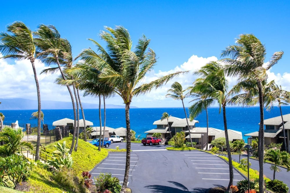 Kapalua Bay Villas 4 Free Rental Cars KBM Resorts Whale Watching 4 Units, 6 Bedrooms Ml-1978