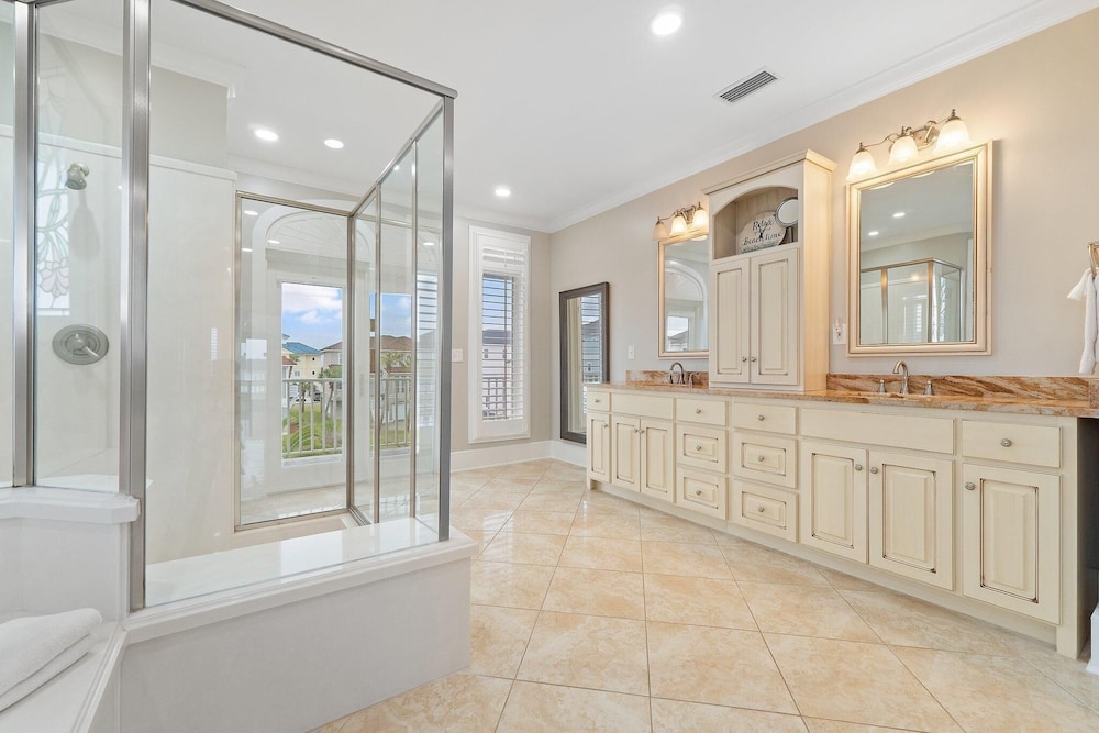 Reunion Beach House