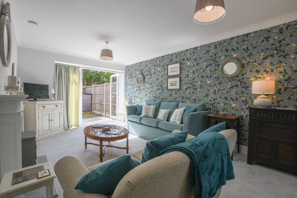 1 Coconut Cottage, Long Melford