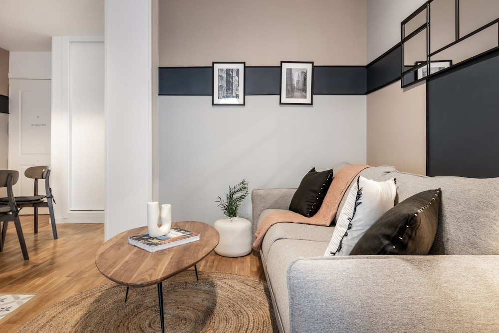 Elton - 1 Bedroom in Chueca