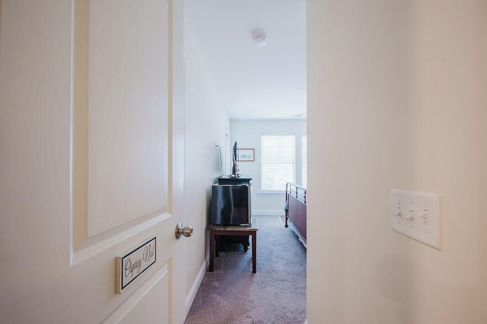 Mary Margaret Cottage - Spacious 4 Bed Coastal Home, Historic Old Town Bluffton