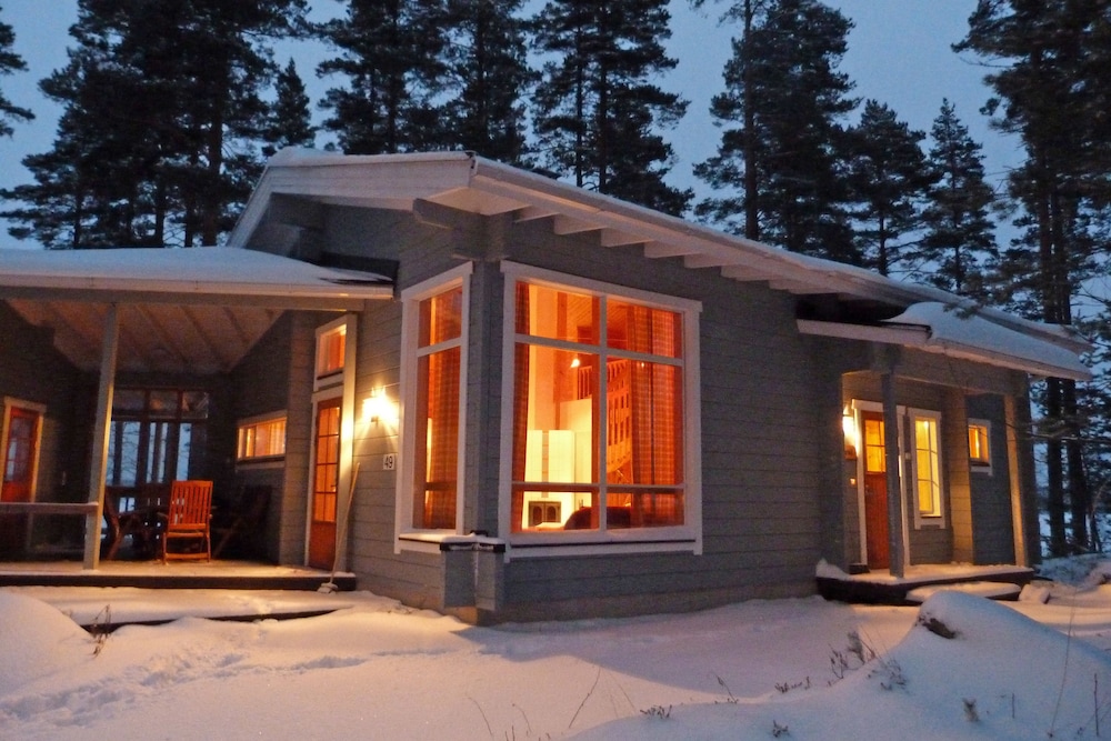 Oravi Villas
