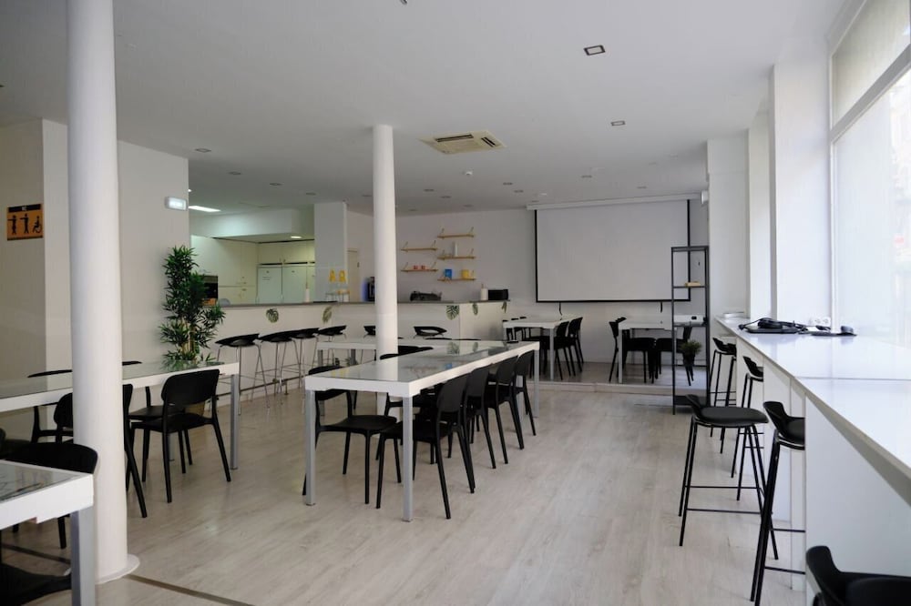 Paradise Lisbon Hostel