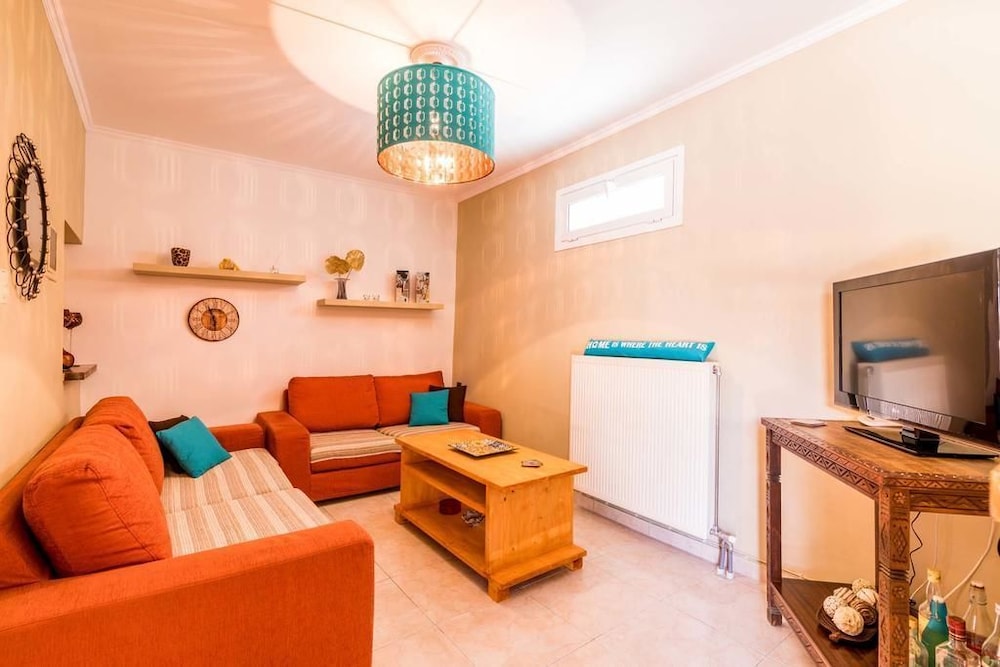Antonela Sunshine Apartment by CorfuEscapes view 2