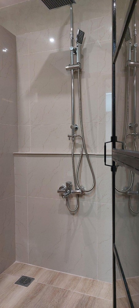 Deluxe apartment 12BD 6BATH