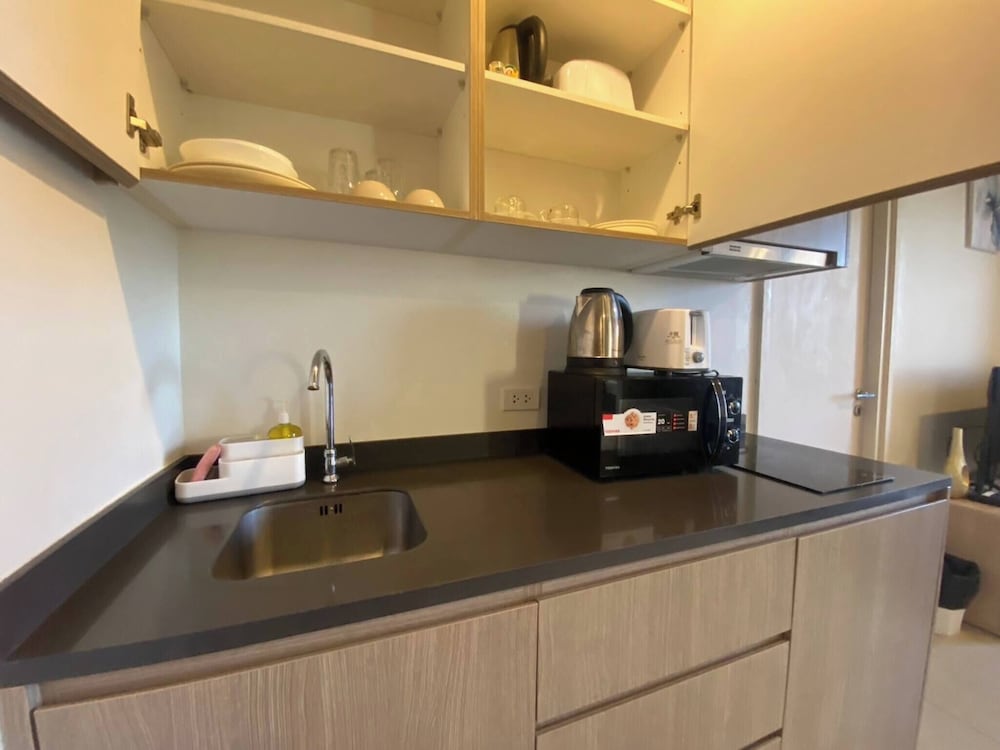 Sea View High Floor 2 Bed Room-excellent Location