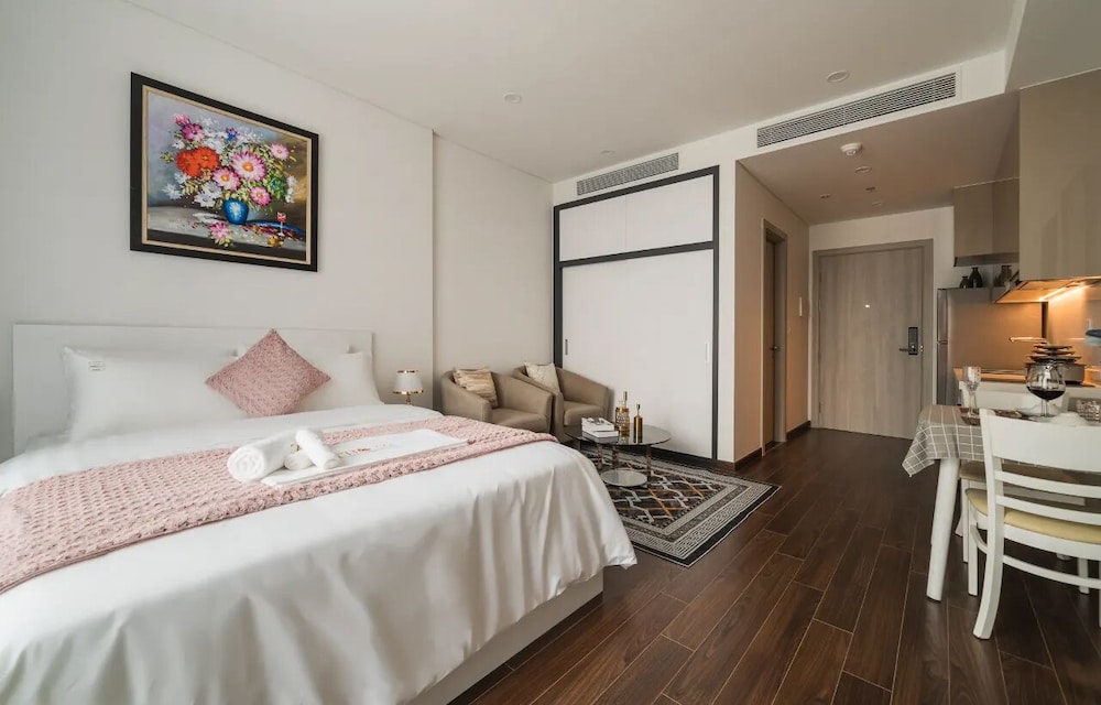 Luxhousing Masteri West Heights