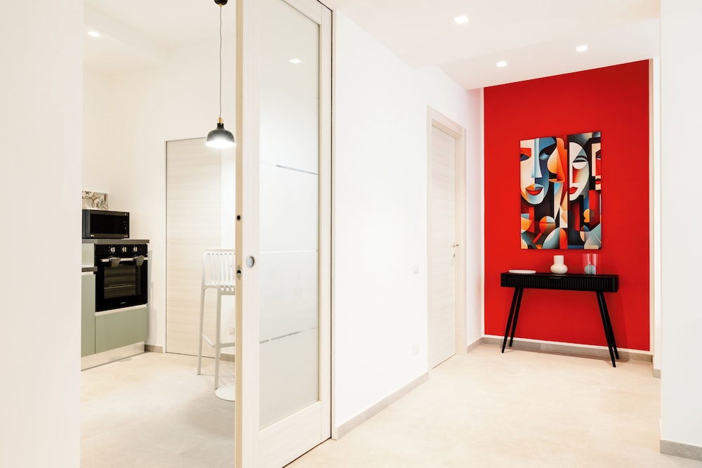 Domus Solis in Rome With 2 Bedrooms and 2 Bathrooms