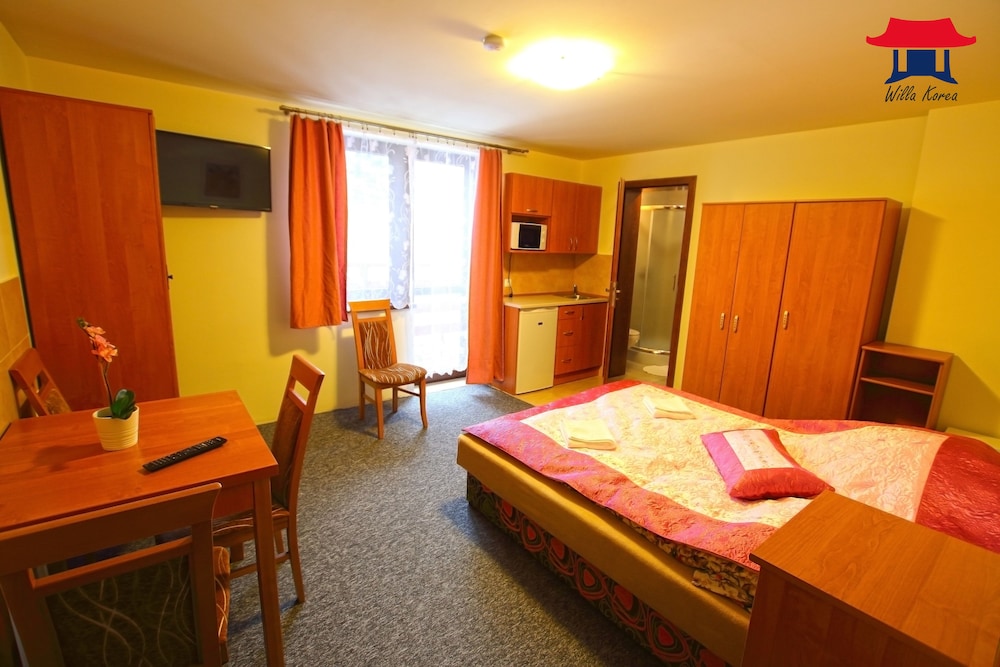 SEUL WILLA  Guest house n Restaurant view 3