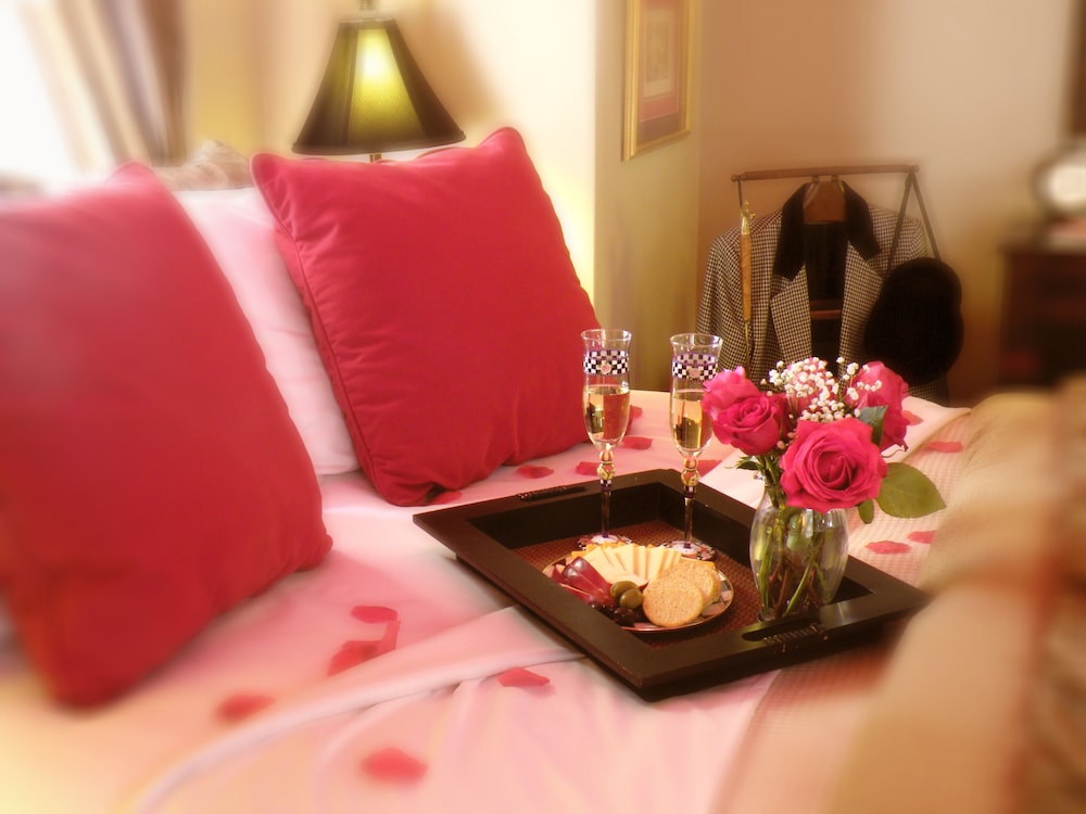 10 Fitch Luxurious Romantic Inn view 4