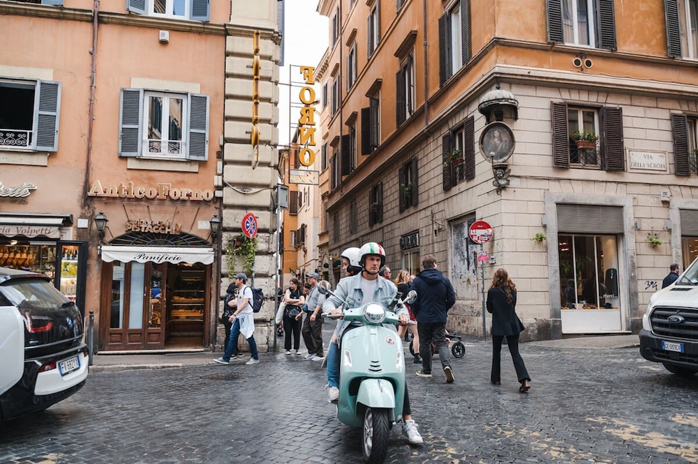 New Listing La Magnolia A C Balcony Office Piazza Navona Spanish Steps