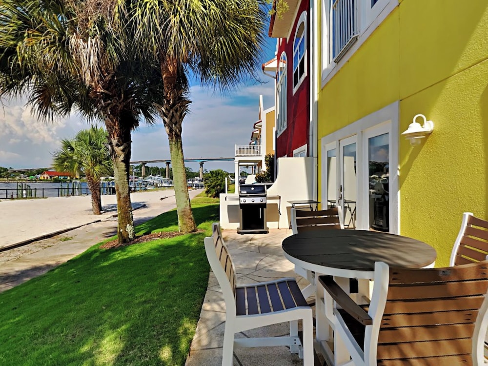 Banana Bay Townhome #13932 by Southern Vacation Rentals