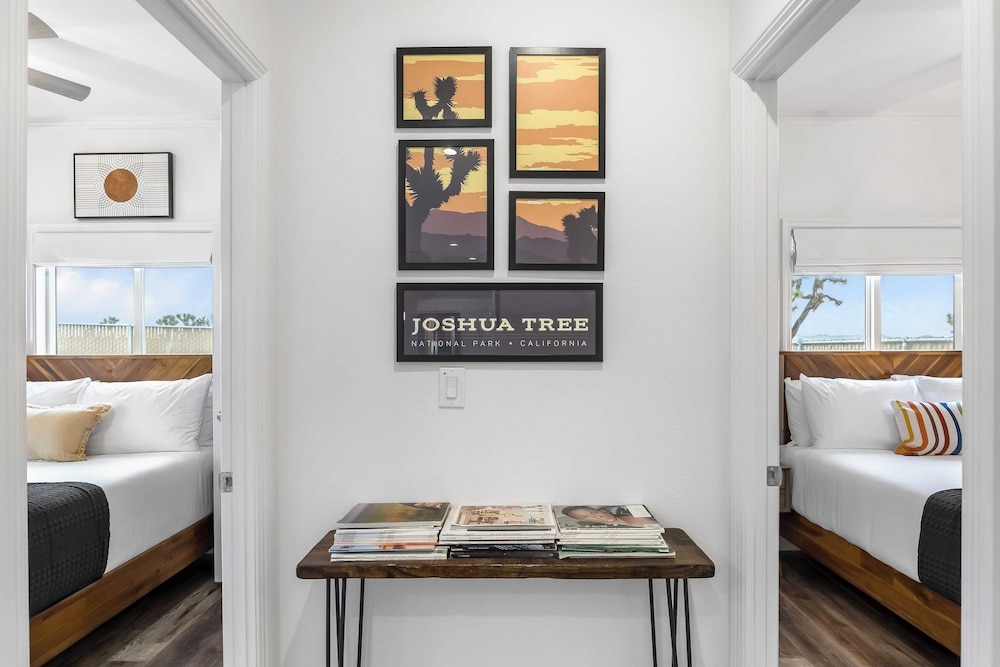 Pool, Spa, Pickleball & Piano Near Pioneertown Harmony House by Avantstay