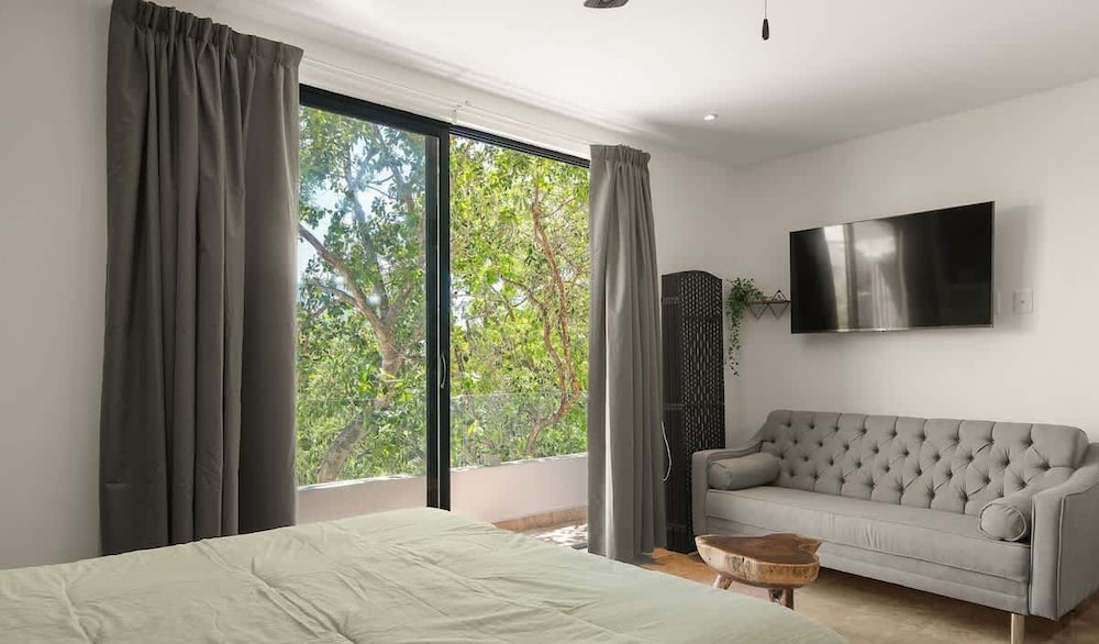 Cozy Great Located Studio W/amazing View