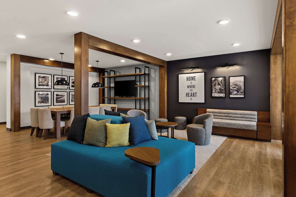 Everhome Suites El Paso Airport Near Fort Bliss