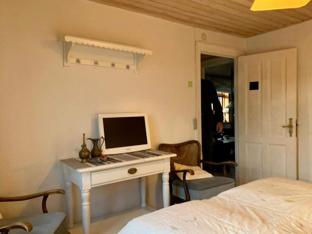 Captain House BnB in Fano view 4