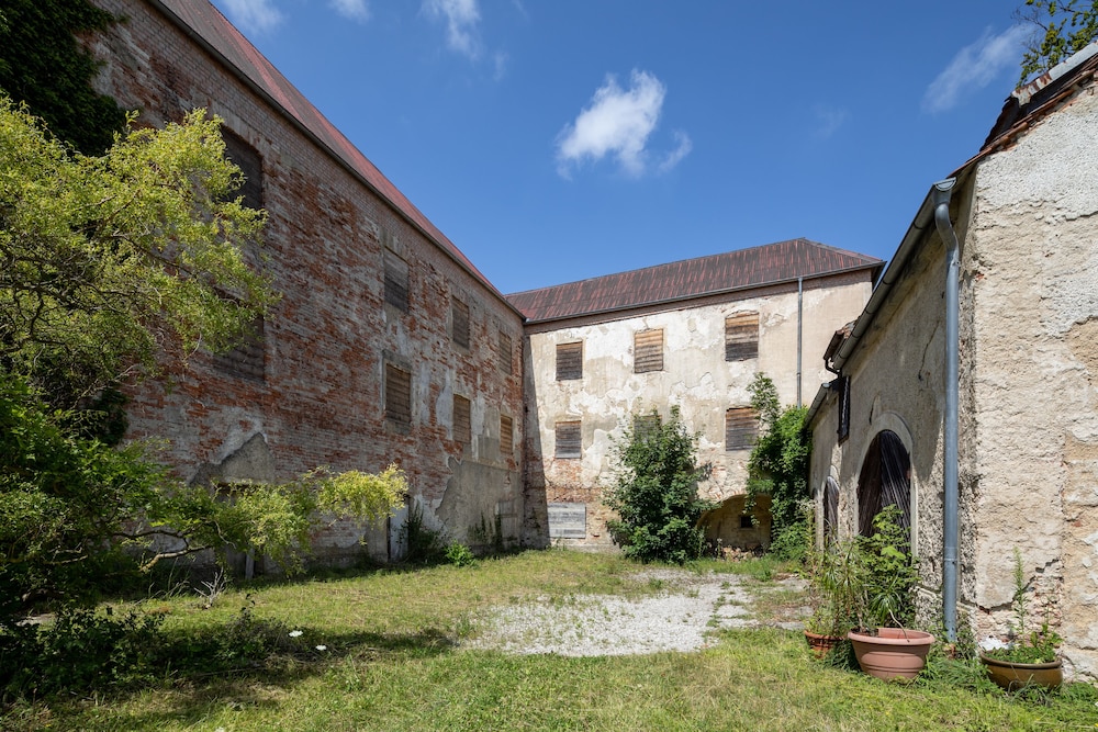 Photo 29