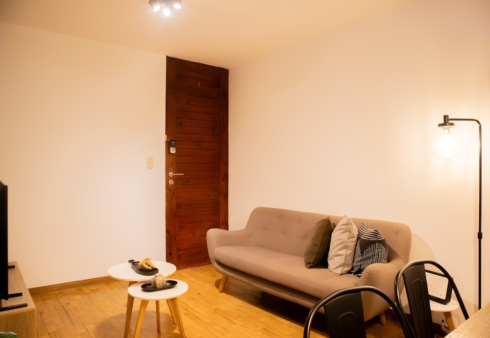 w Stylish Bright 2BR in Miraflores